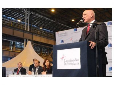 Bonfatti: "Nos pone muy contentos que la presidenta llegue en persona con propuestas de crecimiento"