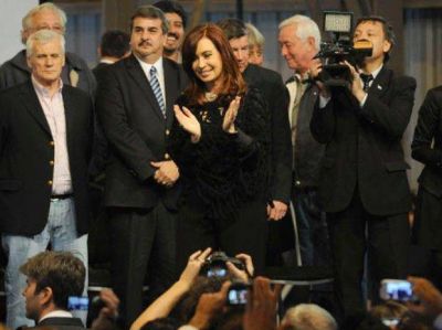Cristina inaugur� f�bricas en "un d�a a pura industria" en Santa Fe