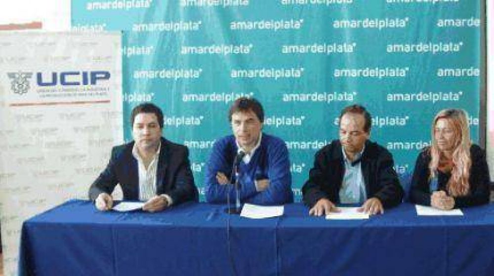 La UCIP y el EMTUR lanzaron el concurso �Una vidriera de pel�cula�