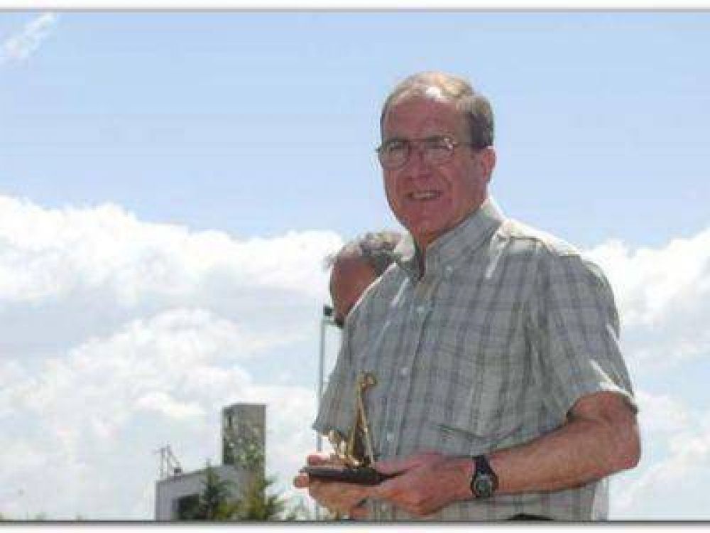 MURI� HORACIO SORO Y EL ATLETISMO MARPLATENSE EST� DE DUELO