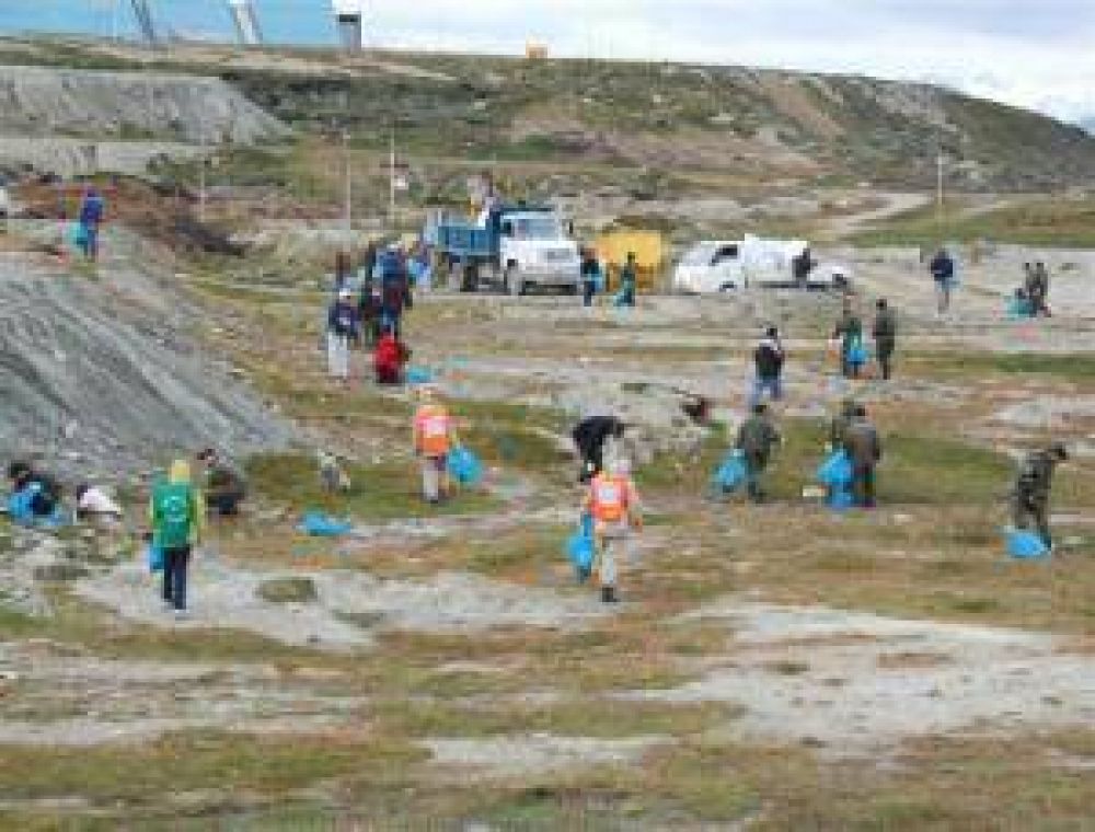 Se realizar� una nueva jornada de limpieza costera en tres puntos de la ciudad simult�neamente