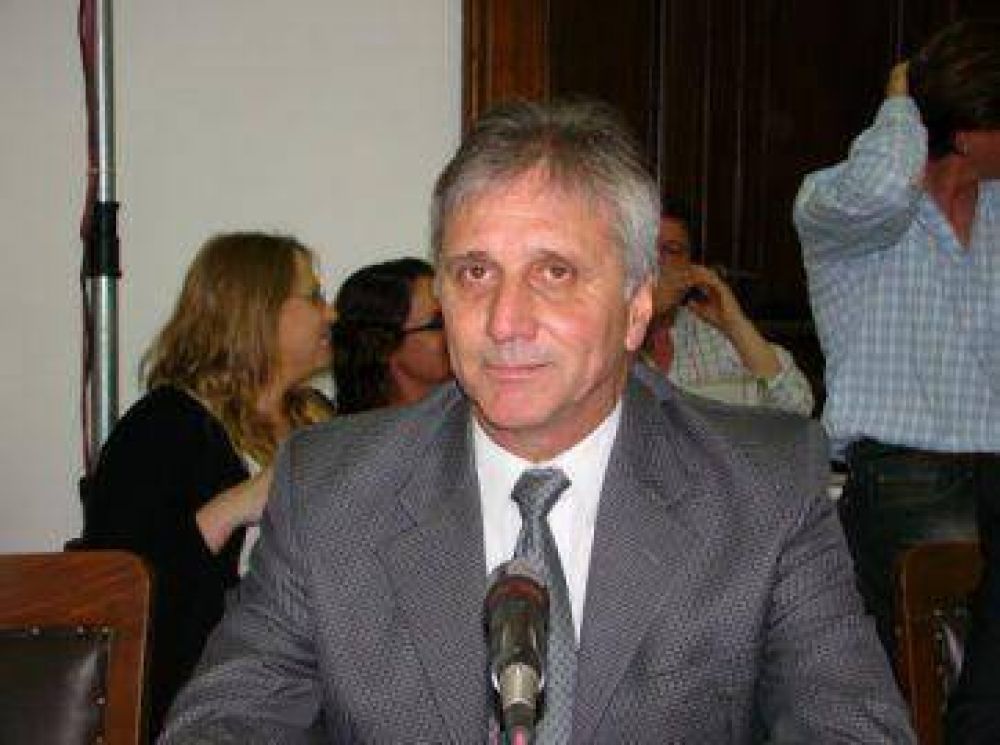 Sciolismo le contesta a M�ccero