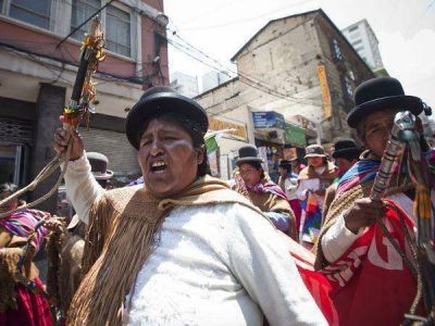 Pueblo ind�gena castrar� a los violadores
