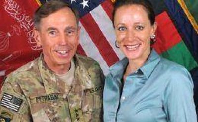 Ca�da del jefe de la CIA: preocupa si amante obtuvo informaci�n clasificada
