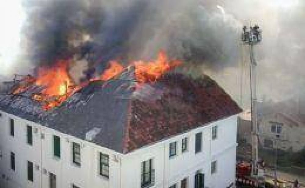 Se incendi� hist�rico edificio en Punta del Este