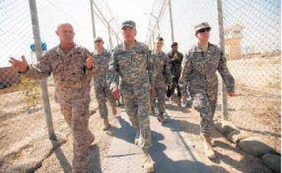 La amante de Petraeus revela secretos de la CIA