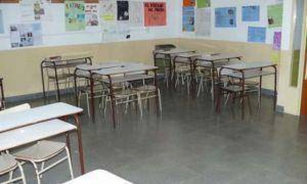 Sin inicio de clases en 2013