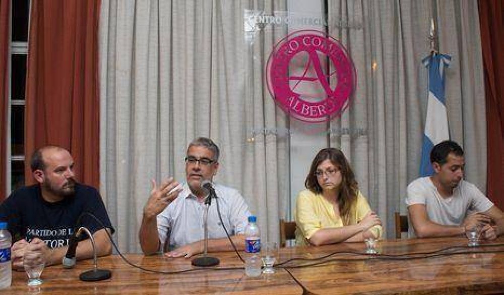 "Debemos convocar a una opci�n antimacrista"