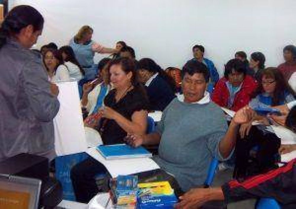 Siguen capacitando en Educaci�n Biling�e