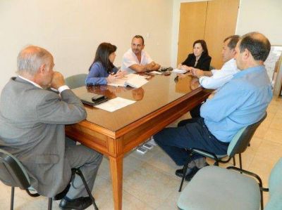 Salud: Nigra se reuni� con los jefes de Servicio de Cirug�a del Hospital San Luis