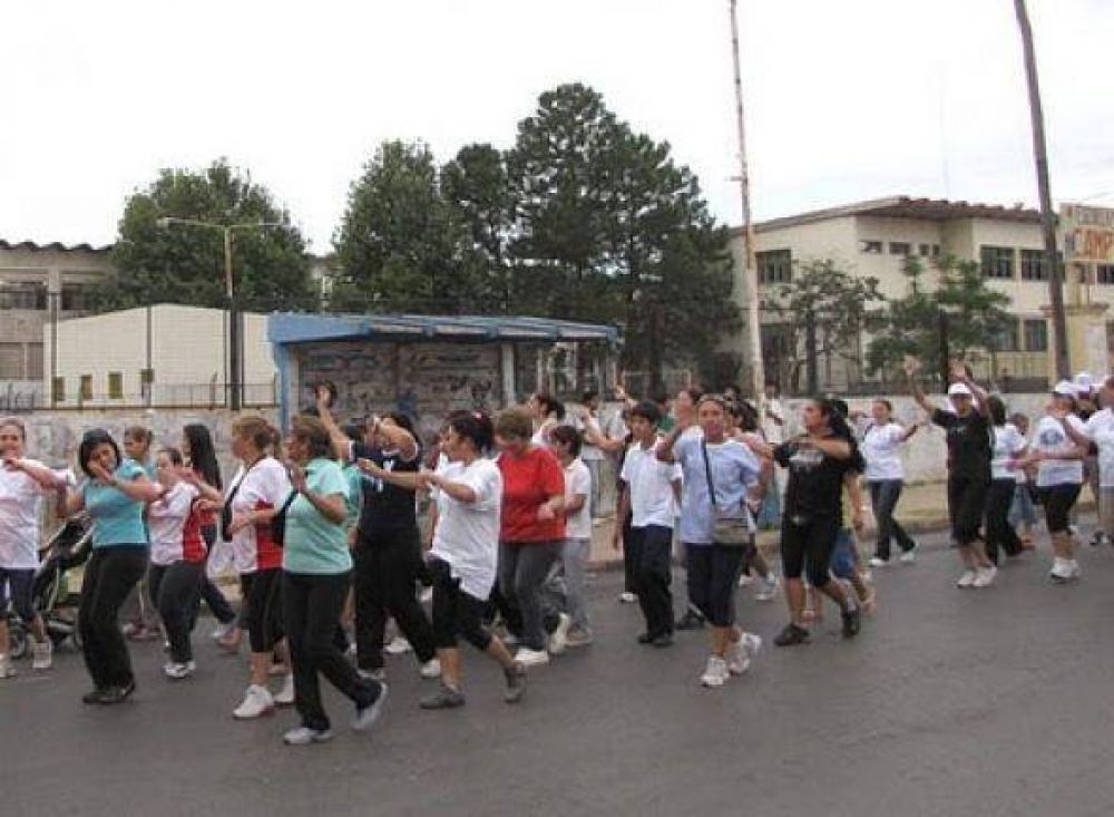 Pilar se viste de azul para concientizar sobre la diabetes