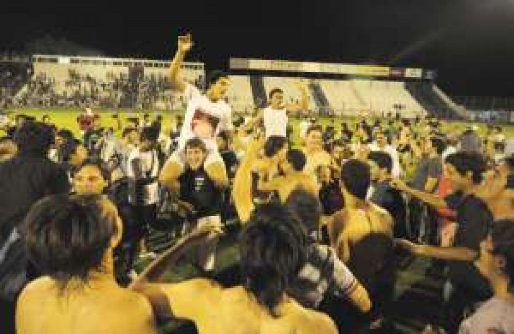 San Mart�n se dio el gusto y fue campe�n