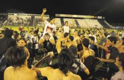 San Mart�n se dio el gusto y fue campe�n