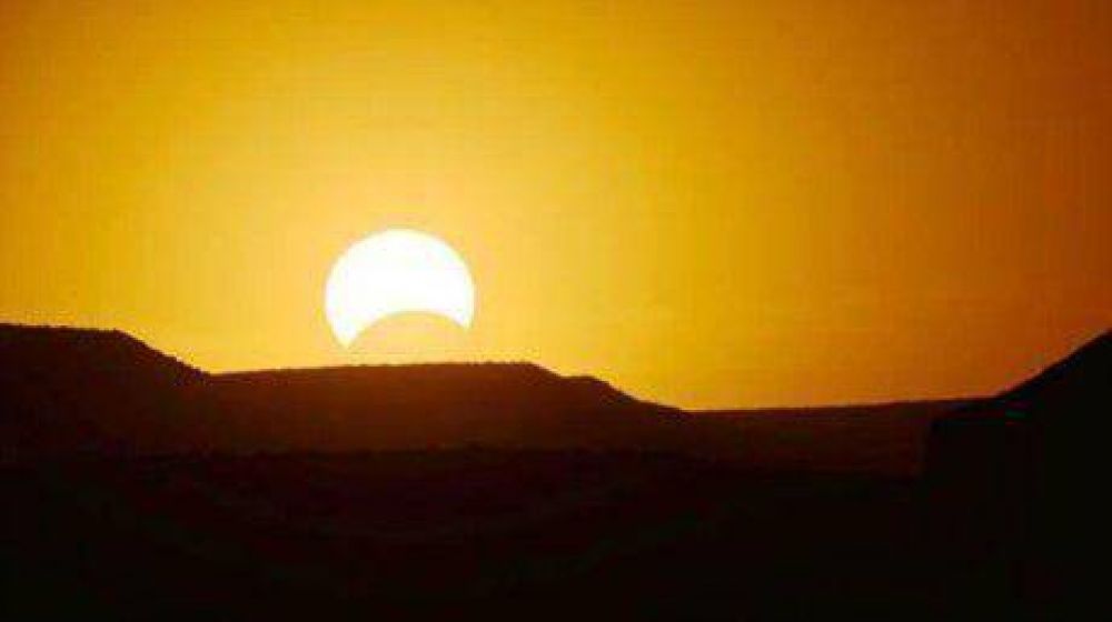 El eclipse de sol en Chubut