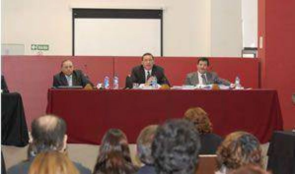 Celebran primer a�o de juicios por dictadura