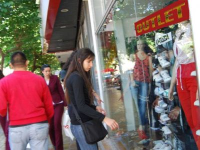 Seg�n la C�mara de Comercio hubo un 70% de adhesi�n al mega outlet 