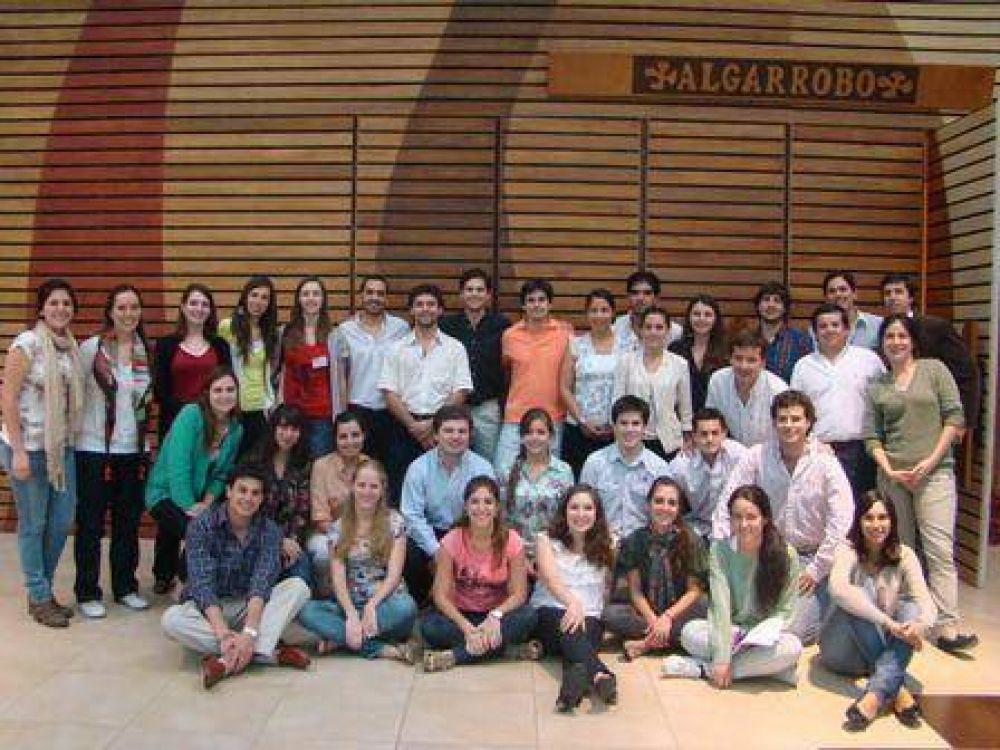 Finaliz� el programa J�venes Alto Potencial
