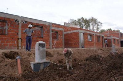 Ratificaron convenio por construcci�n de 62 viviendas en Irigoyen: se trata de las unidades habitacionales que ser�n entregadas a empleados municipales 