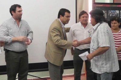 Entregaron subsidios a productores caprinos 