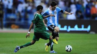 La Selecci�n no tuvo magia en Riad y se llev� un flojo empate