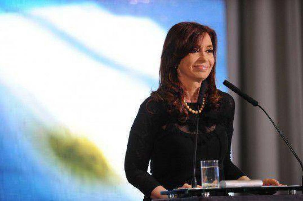 Cristina convoc� a la CGT para discutir el m�nimo no imponible en 2013