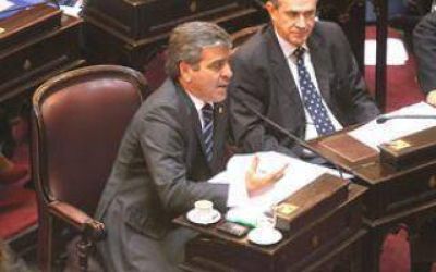 Cano critic� al PE por la violencia que se registr� en la Caja Popular 