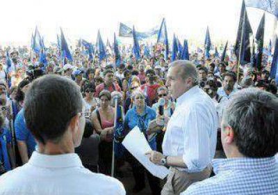 Sapag plante� un 2013 de �estrechez� 