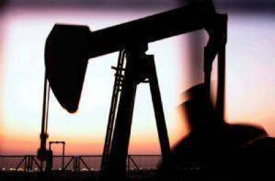 A 10 meses de adjudicadas, no hay avances en las �reas petroleras