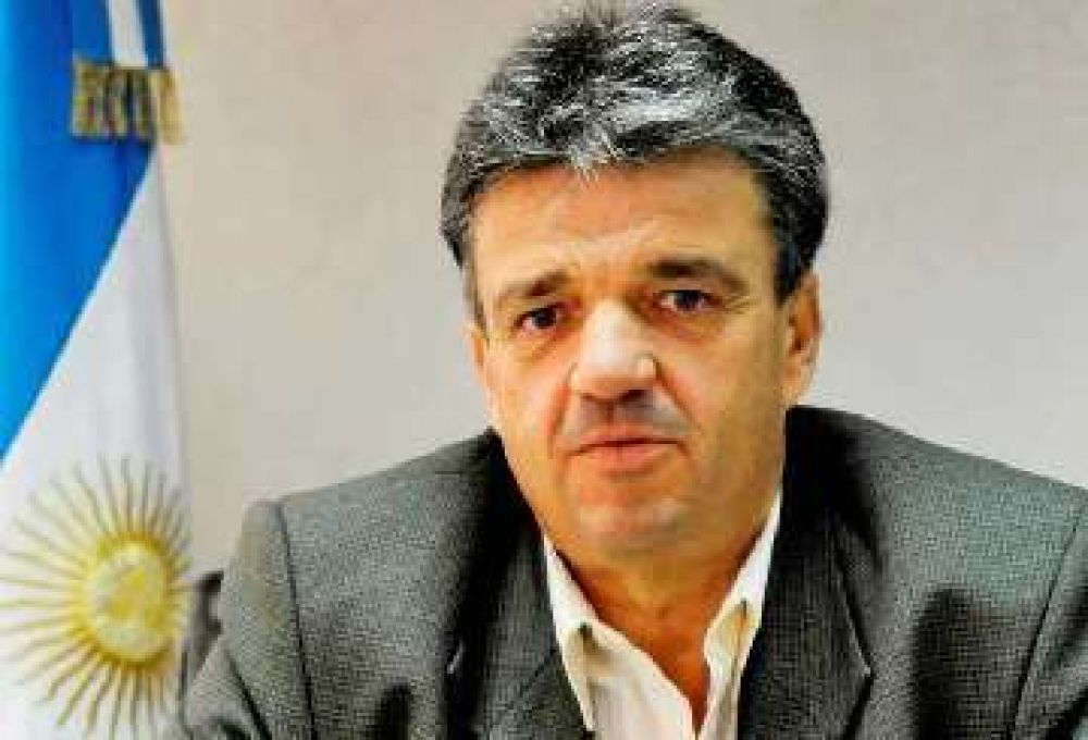 Superpoblaci�n de palomas: "el oficialismo vuelve a darle la espalda al interior profundo", dice Forte 