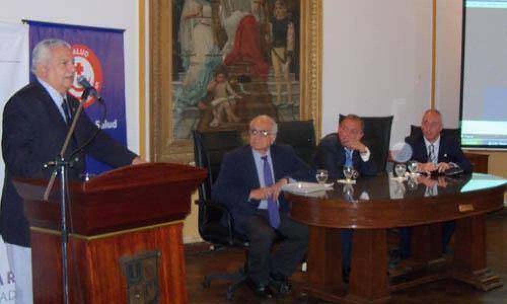 Arranc� la primera feria dedicada a la promoci�n de la salud
