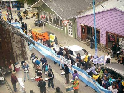 Trabajadores del Hospital se movilizaron a la Legislatura
