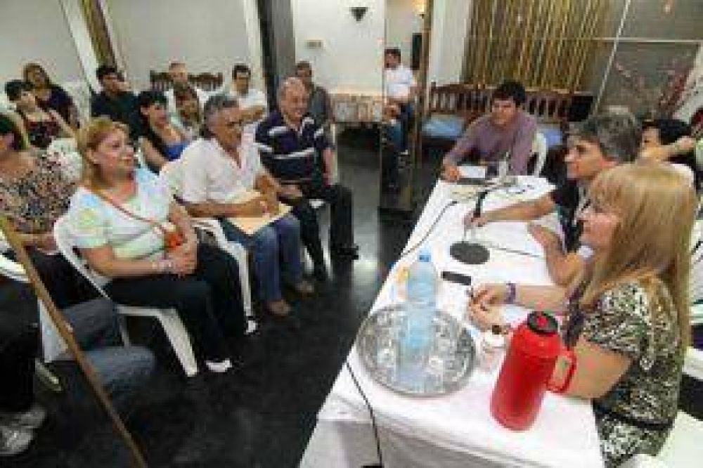 Atech monitorea y espera