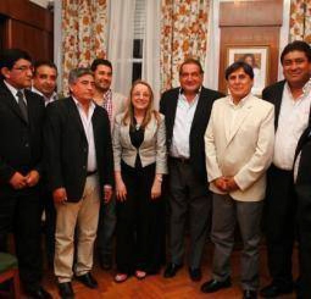 Intendentes bederistas solicitaron mayor respaldo a la Naci�n 