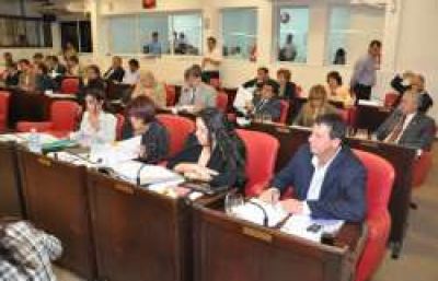Pese a las diferencias, prevaleci� el consenso entre los bloques		
