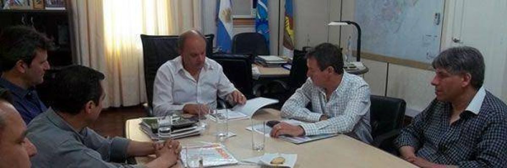 Di Pierro impulsa un plan de viviendas para empleados municipales