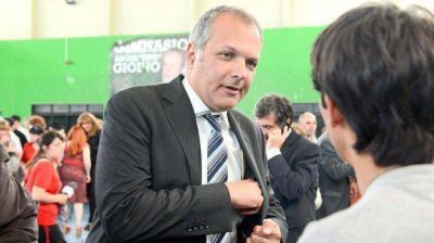 Tambi�n el gobernador cree que la candidatura de Das Neves ser� �testimonial�