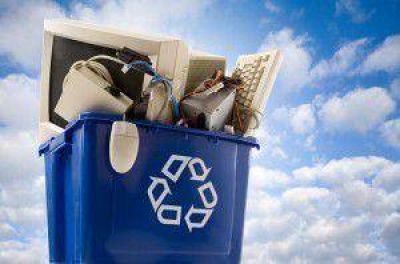 Glew: El Municipio Instal� Un Nuevo Puesto De Reciclaje De Residuos Electr�nicos