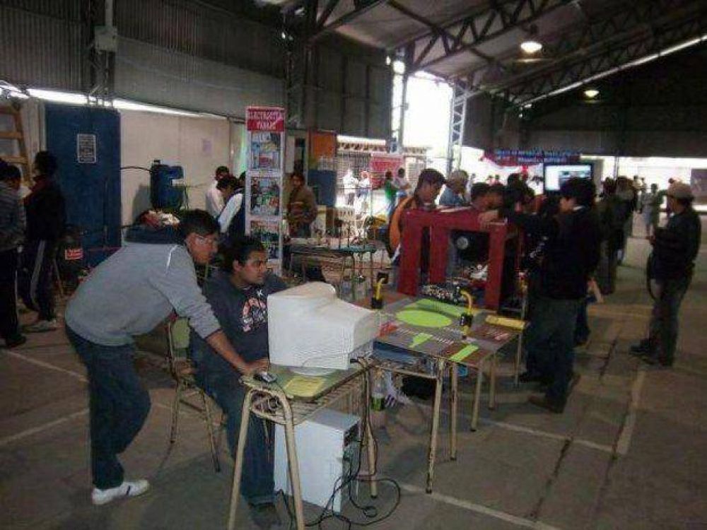 Hay novedosos trabajos en la �ExpoT�cnica 2012�