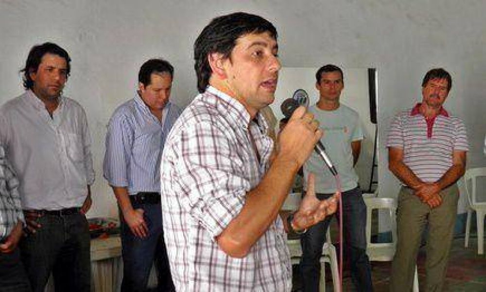 Rehenes del clientelismo: tienen que militar por Losada para obtener un plan
