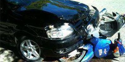 Conductor ebrio choca a tres motociclistas