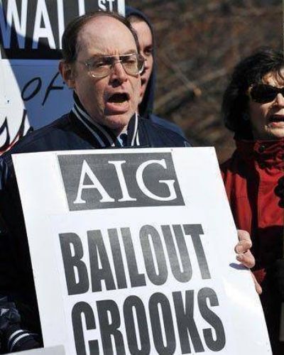 AIG: empiezan a devolver los millonarios bonos