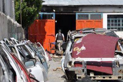 Polic�a Federal inspeccion� los desarmaderos de autos