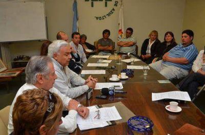 Nuevas empresas aportar�n al operativo de entrega de leche a los barrios