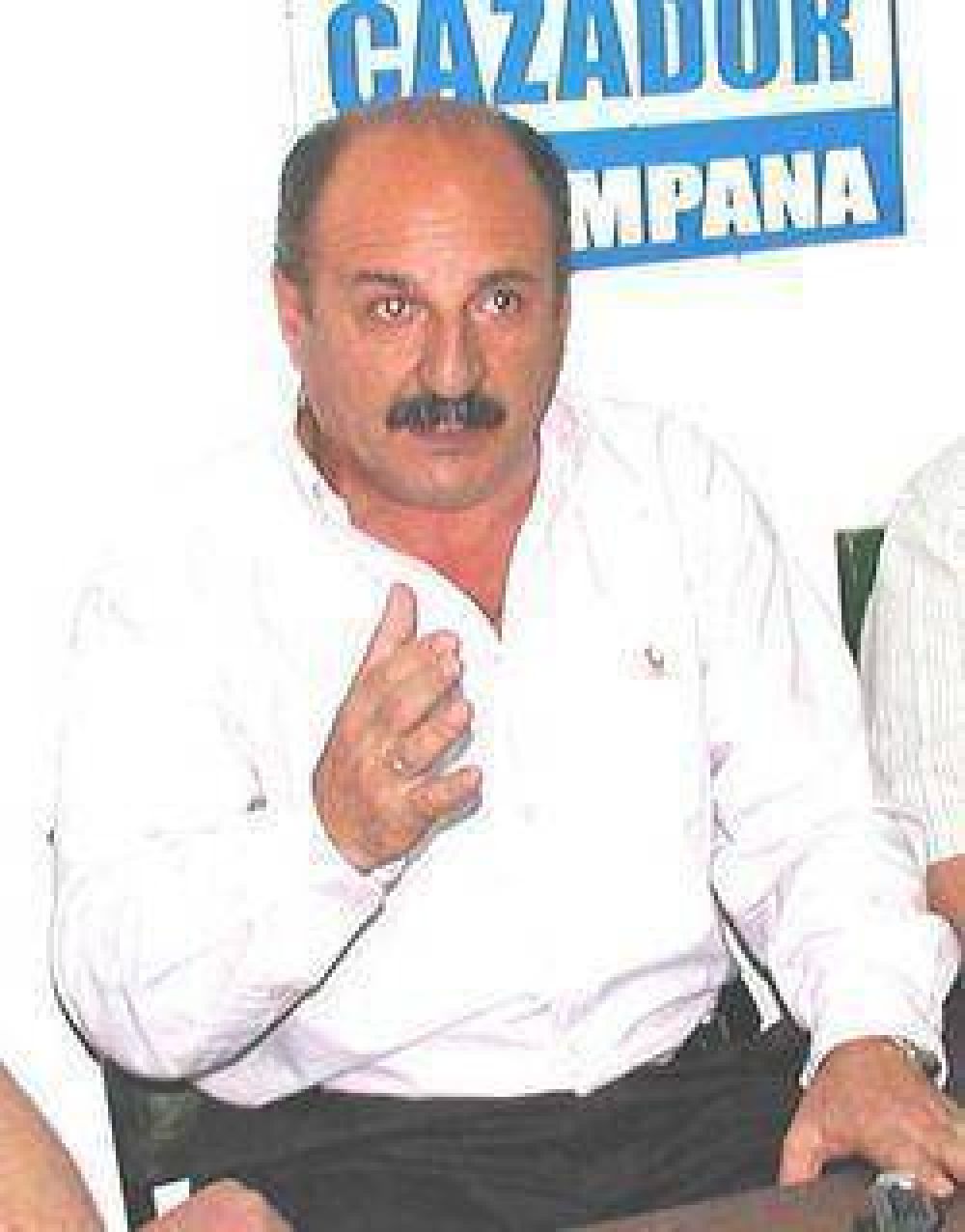 �Si Barreca tiene �tica deber�a renunciar a su banca�, reclam� Cazador
