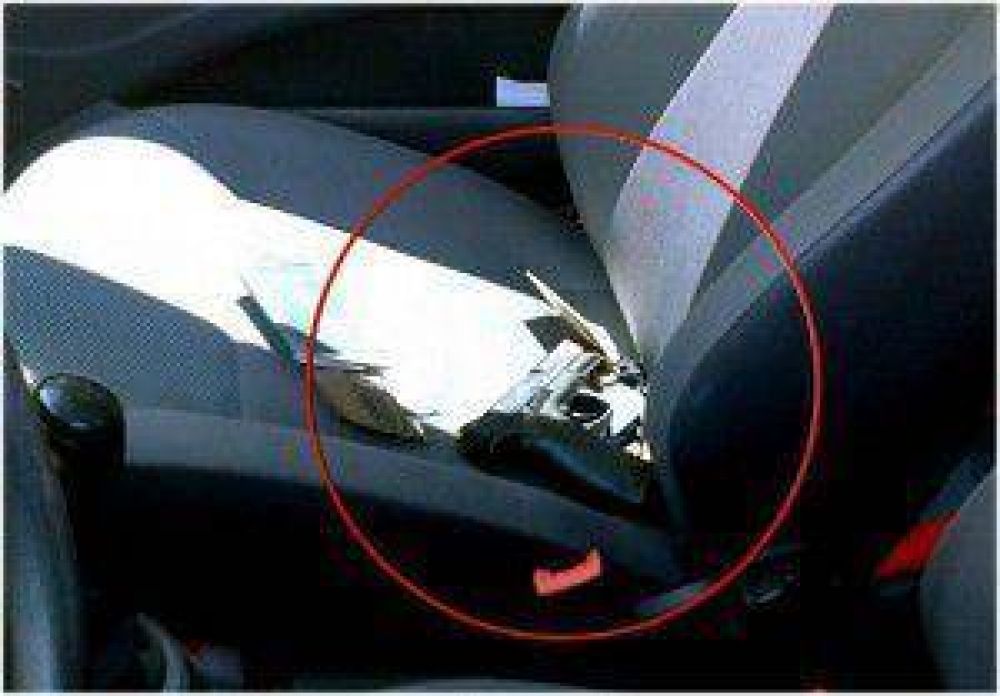 Amenazaron a un inspector con una r�plica de 9mm