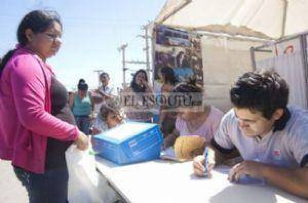 Vecinos de La Esperanza recibieron asistencia integral en su barrio