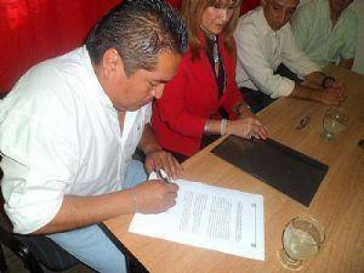 Noem� Villagra visit� Andalgal� e hizo anuncios para todo el interior