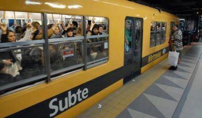 La tarifa del subte ser�a escalonada y llegar�a a $4