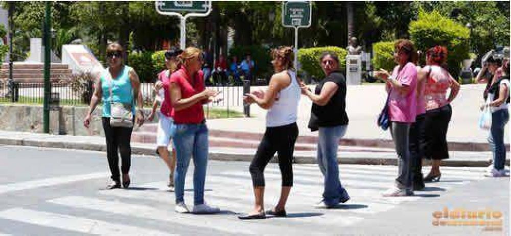 Lavatelli neg� rotundamente la ayuda para el comedor del barrio La Esperanza