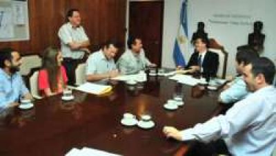 El Gobernador remarc� la industrializaci�n en origen 